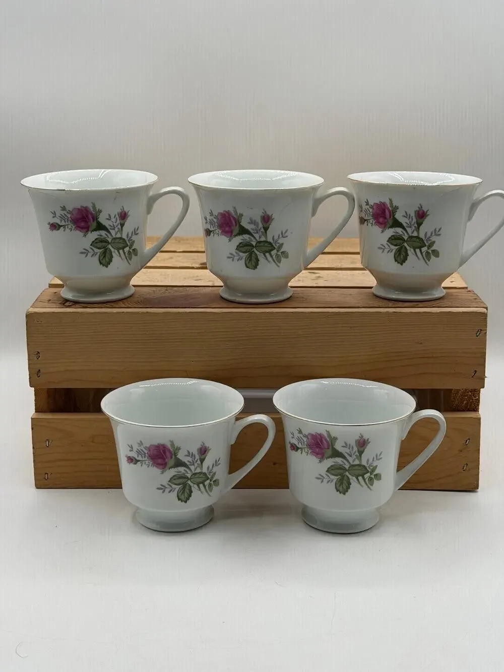 Vintage Pink Rose Porcelain Teacups with Gold Trim – Set of 5